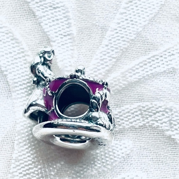 🎂 NWOT Alice & Cheshire Cat Birthday Cake Charm – Alice in Wonderland ✨ - Picture 12 of 13